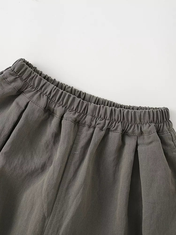 Loose Fit Capris in Dark Gray, product view 3