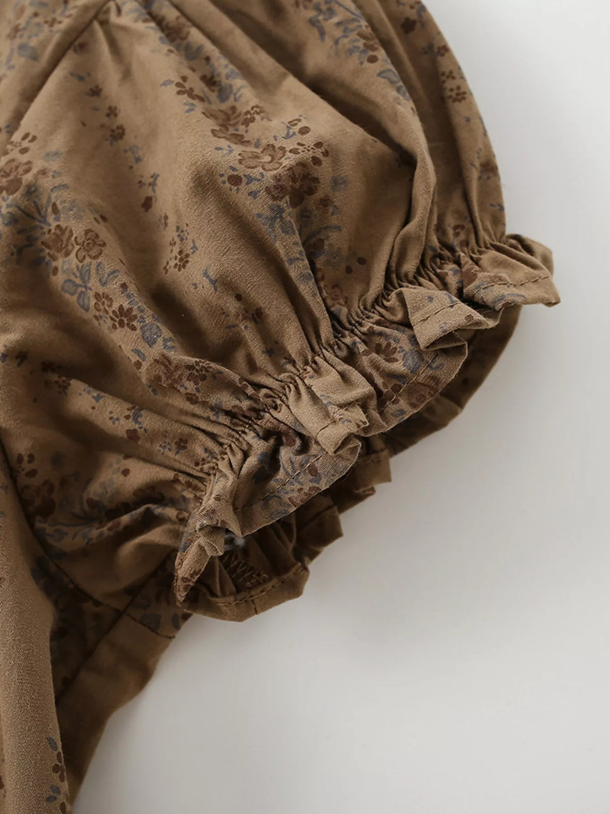Vintage Floral Puff Sleeve Dress in Brown, product view 5