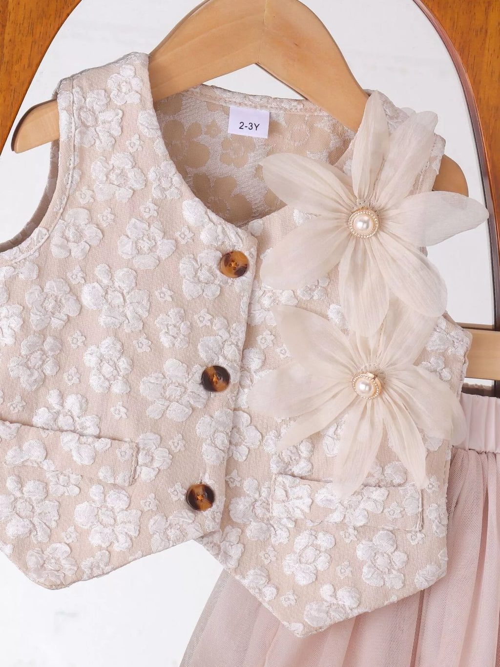 Flower Button Up Vest and Skirt Set in Gray, product view 2